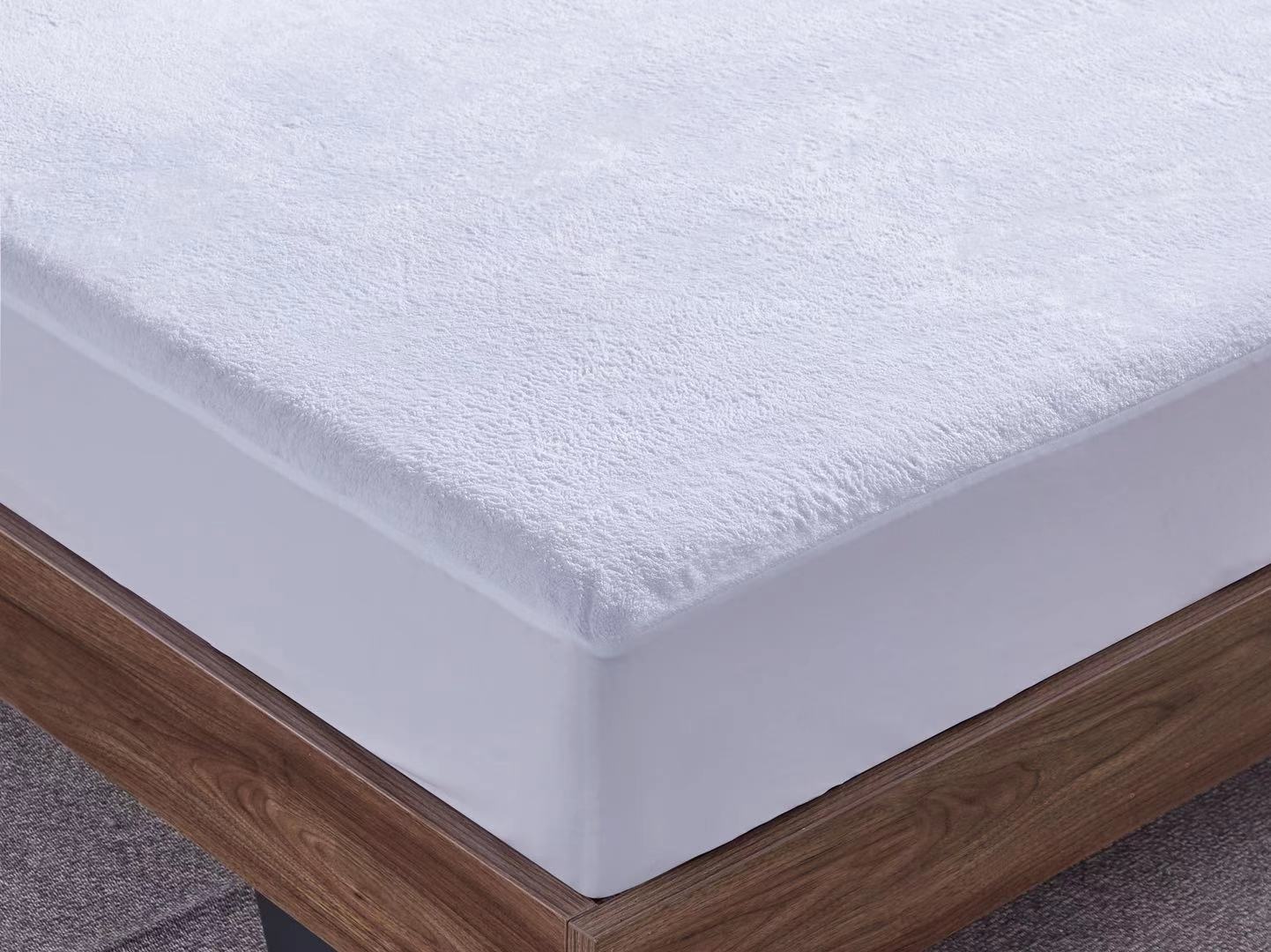Coral Fleece Waterproof Fitted Mattress Protector