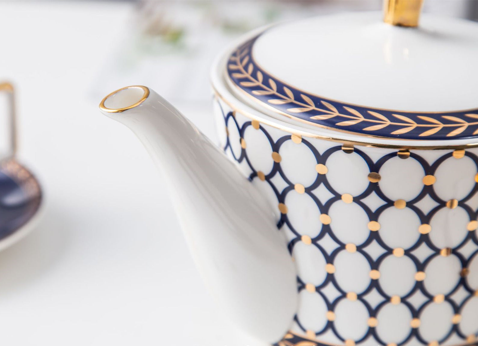 New Design Retro Blue Rings Bone China Tea & Coffee Set