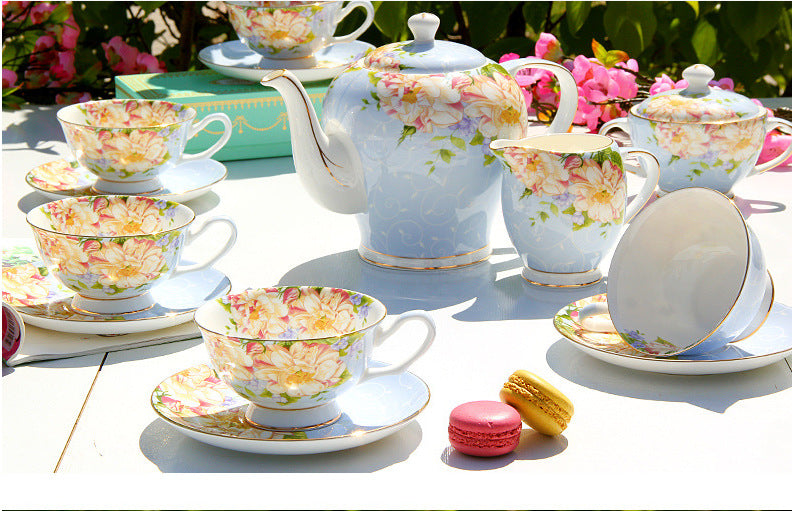 Popular Blue Flowers Bone China Tea & Coffee Set