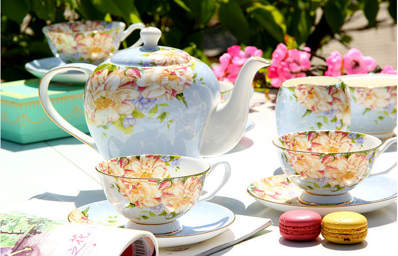 Popular Blue Flowers Bone China Tea & Coffee Set