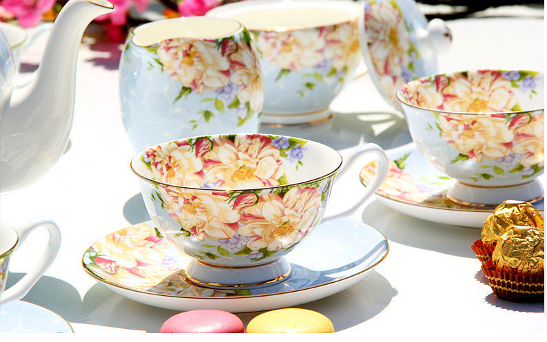 Popular Blue Flowers Bone China Tea & Coffee Set