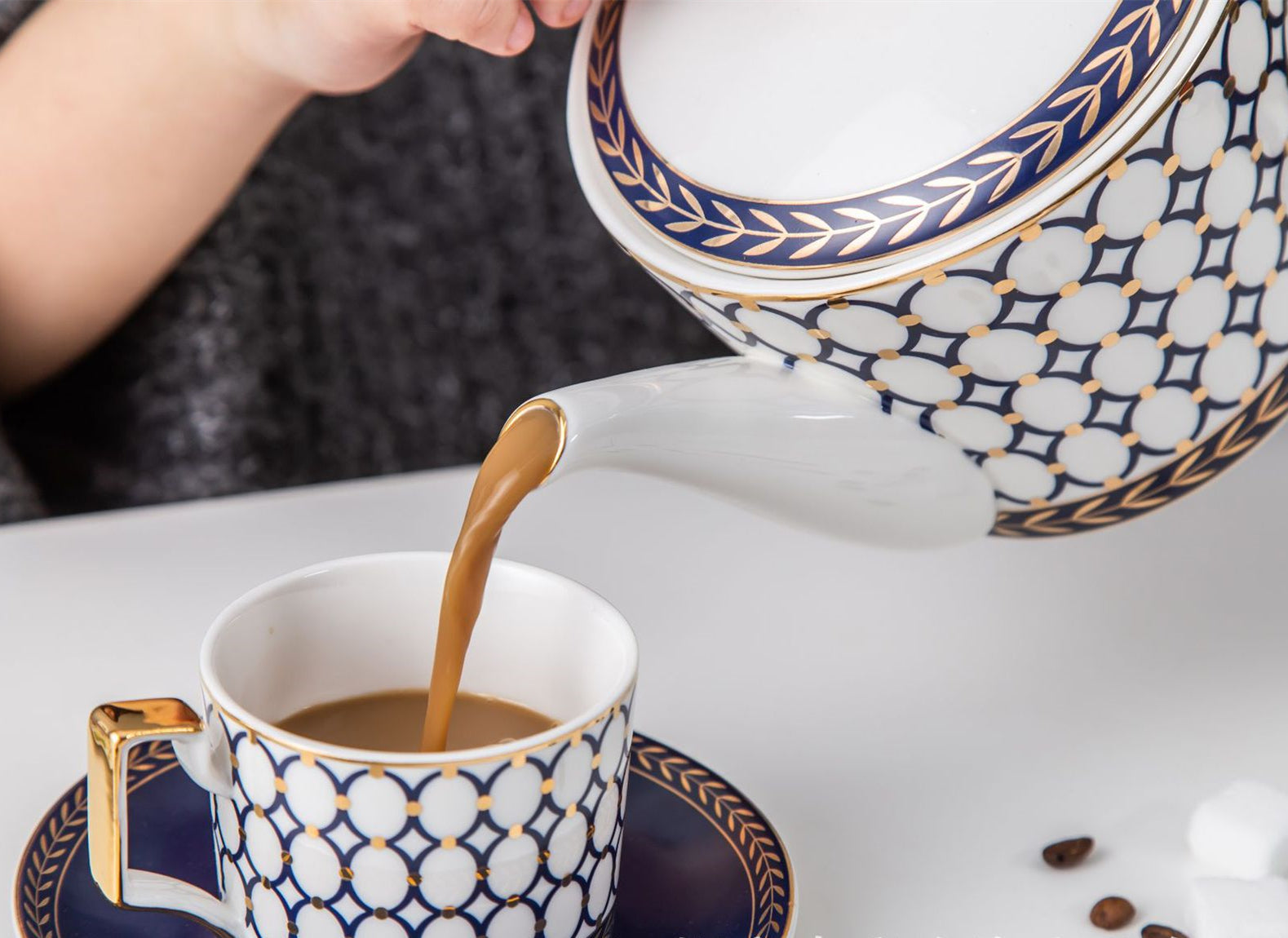 New Design Retro Blue Rings Bone China Tea & Coffee Set