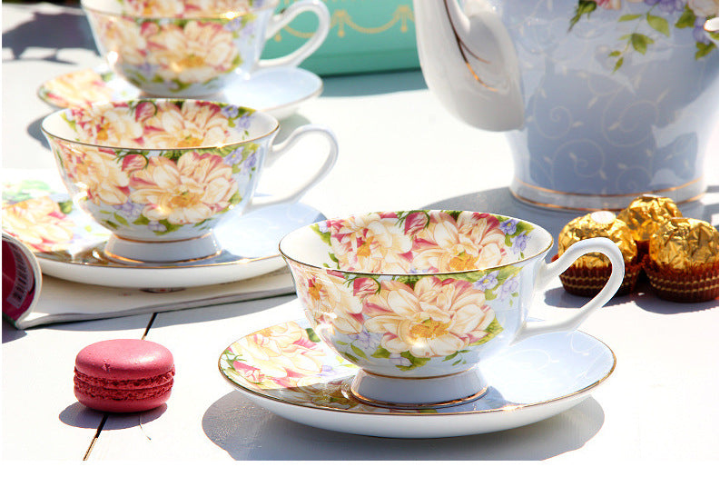 Popular Blue Flowers Bone China Tea & Coffee Set