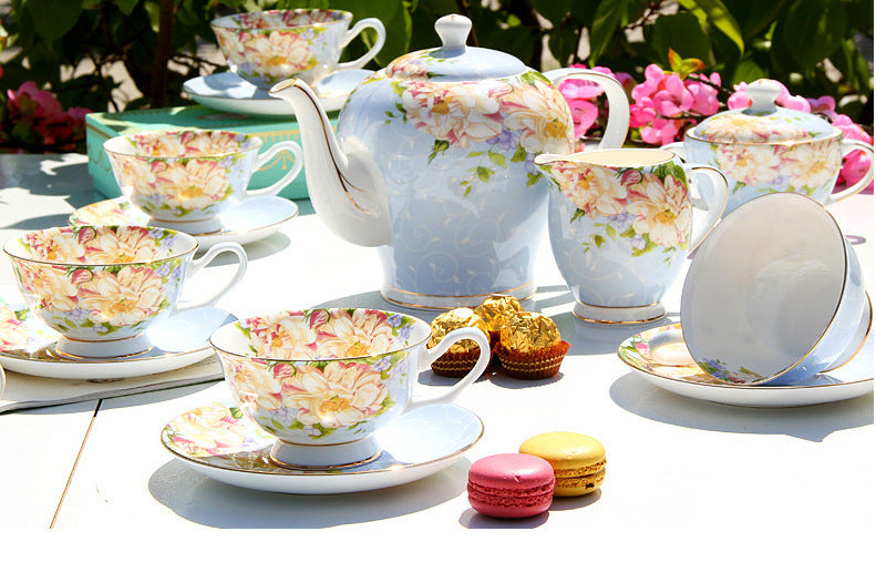 Popular Blue Flowers Bone China Tea & Coffee Set