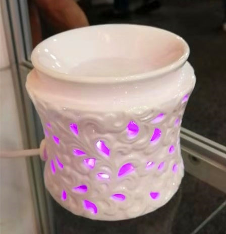 11.5 x 11 cm LED Oil Burner Wax Burner - Classic Flower B02812