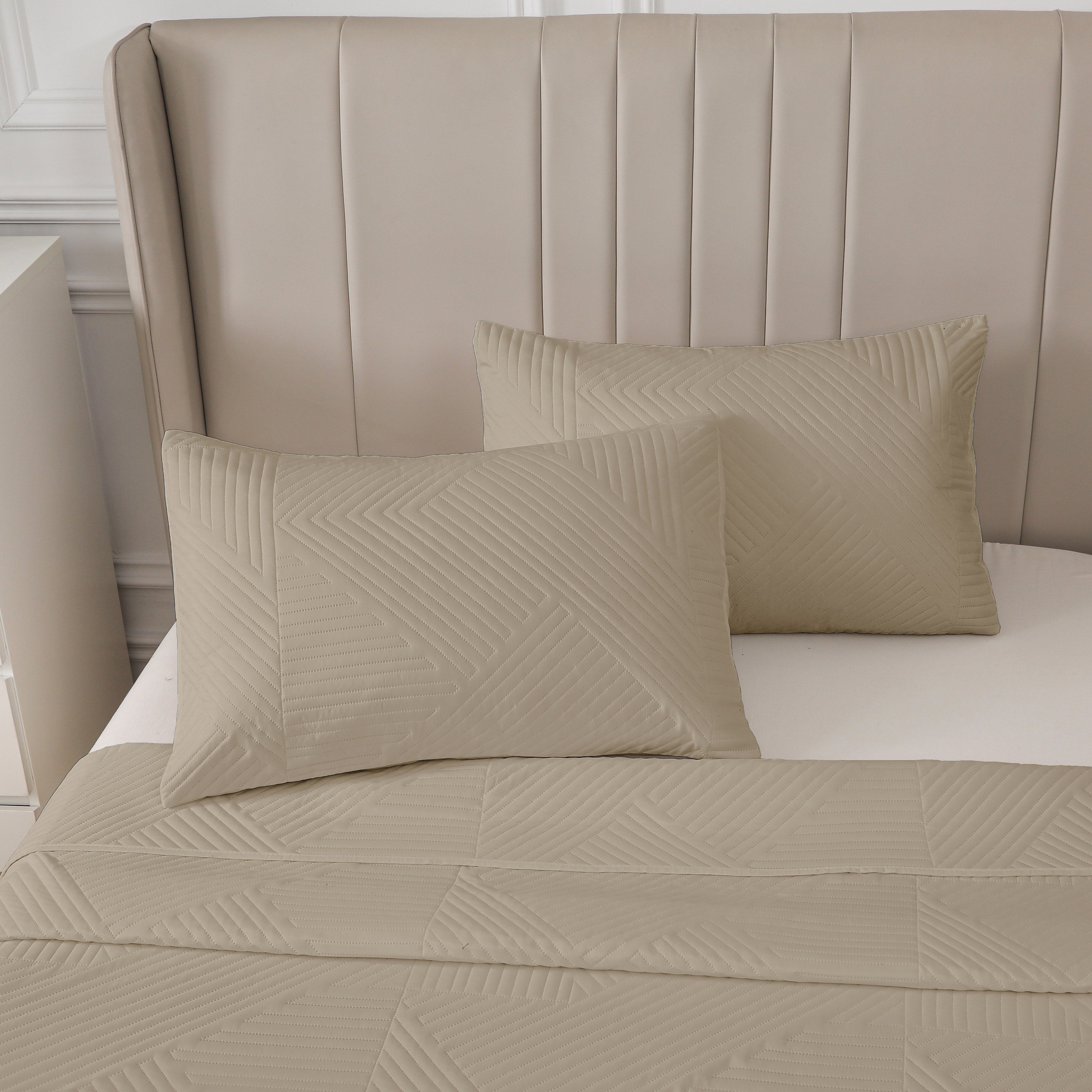 Home Fashion Geometry 3 PCS Soft Premium Bed Embossed Coverlet