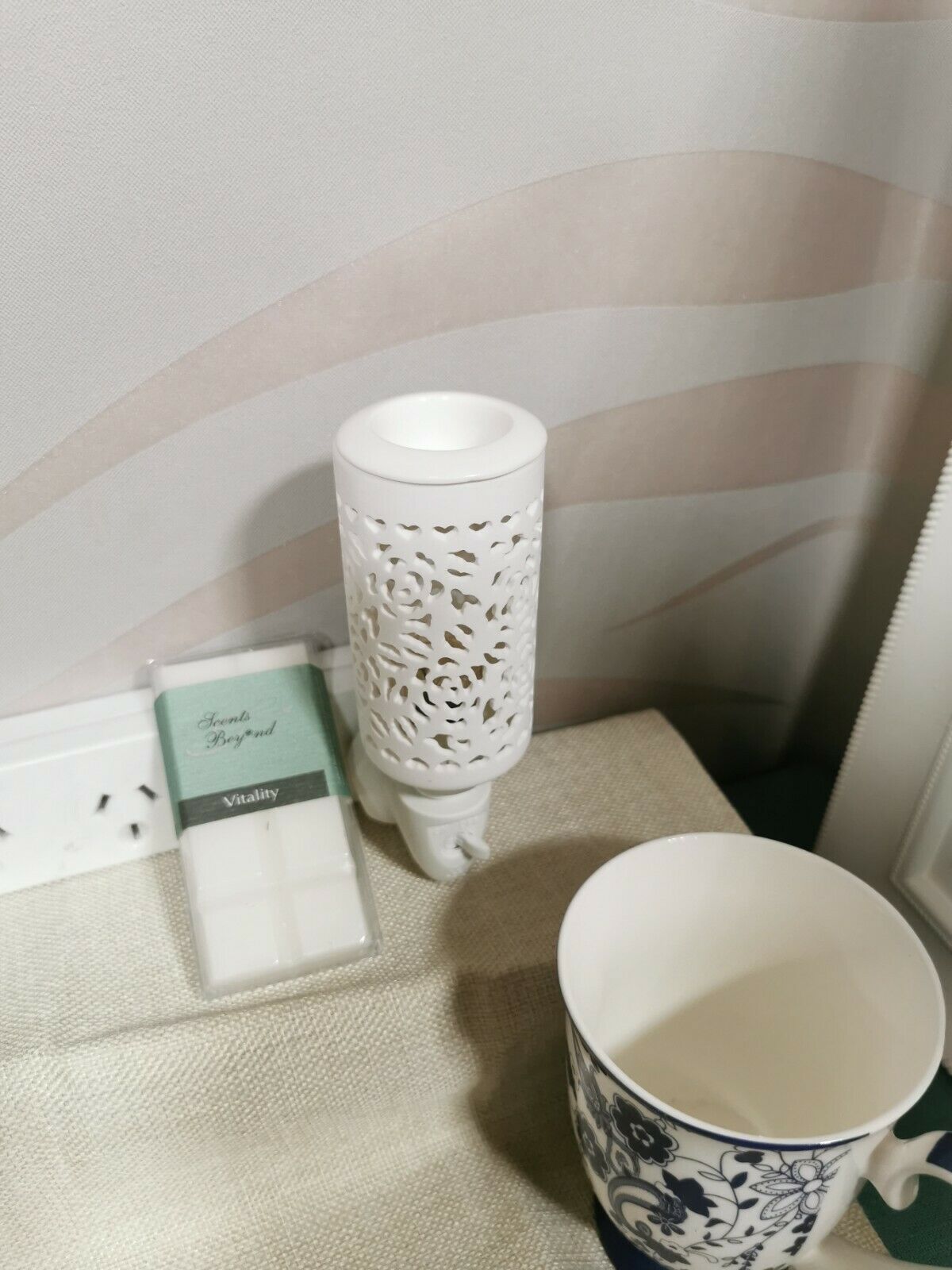 Elect Nightlight Oil Burner -Rose b02540