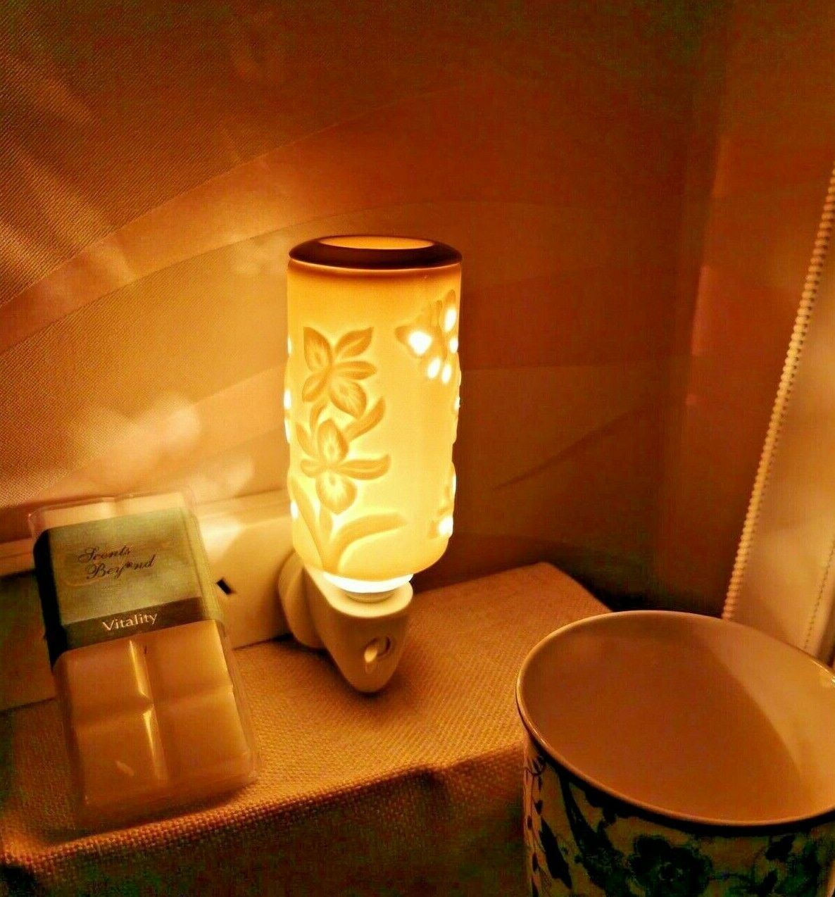 Elect Nightlight Oil Burner Butterfly b02539