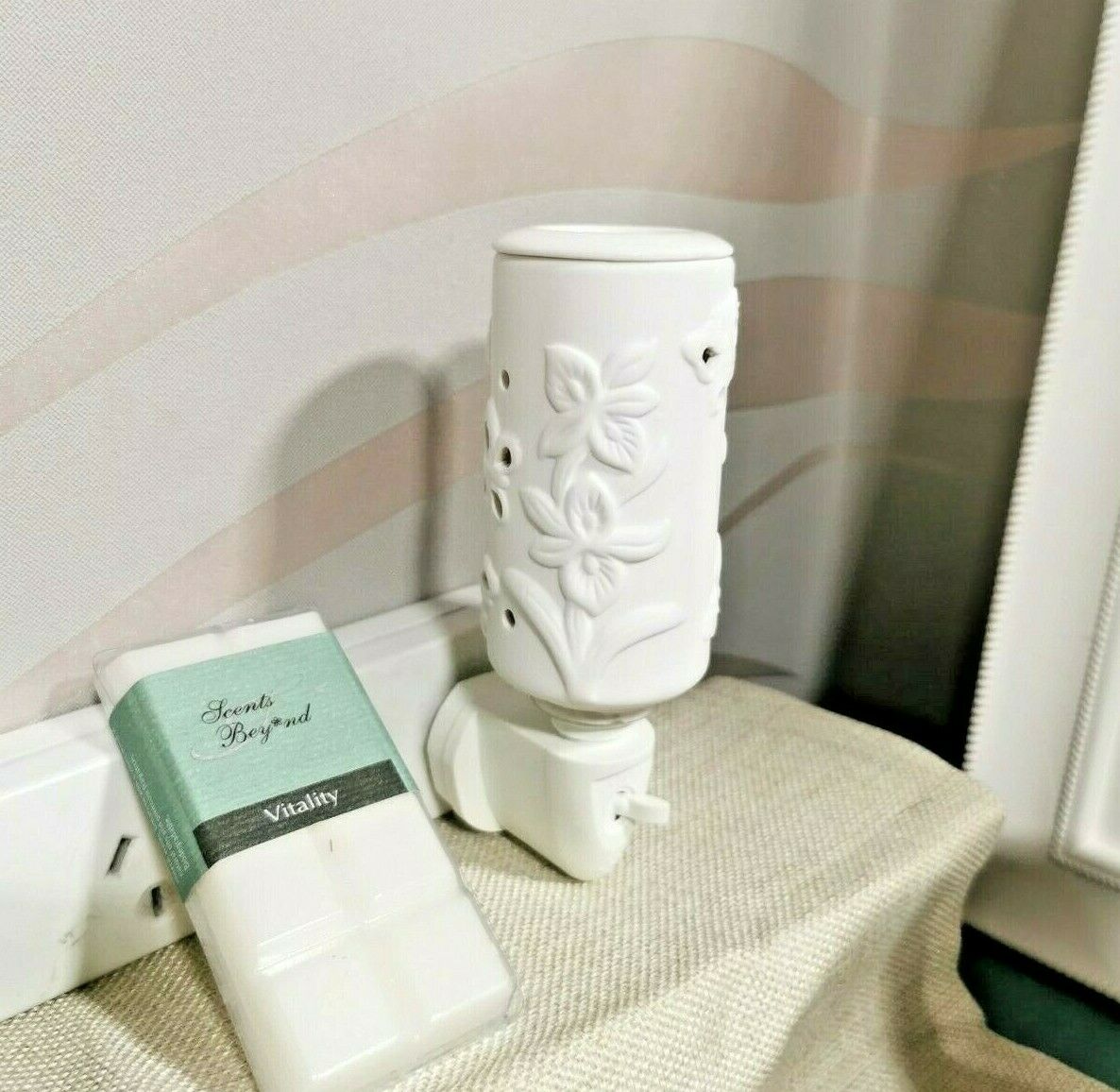 Elect Nightlight Oil Burner Butterfly b02539