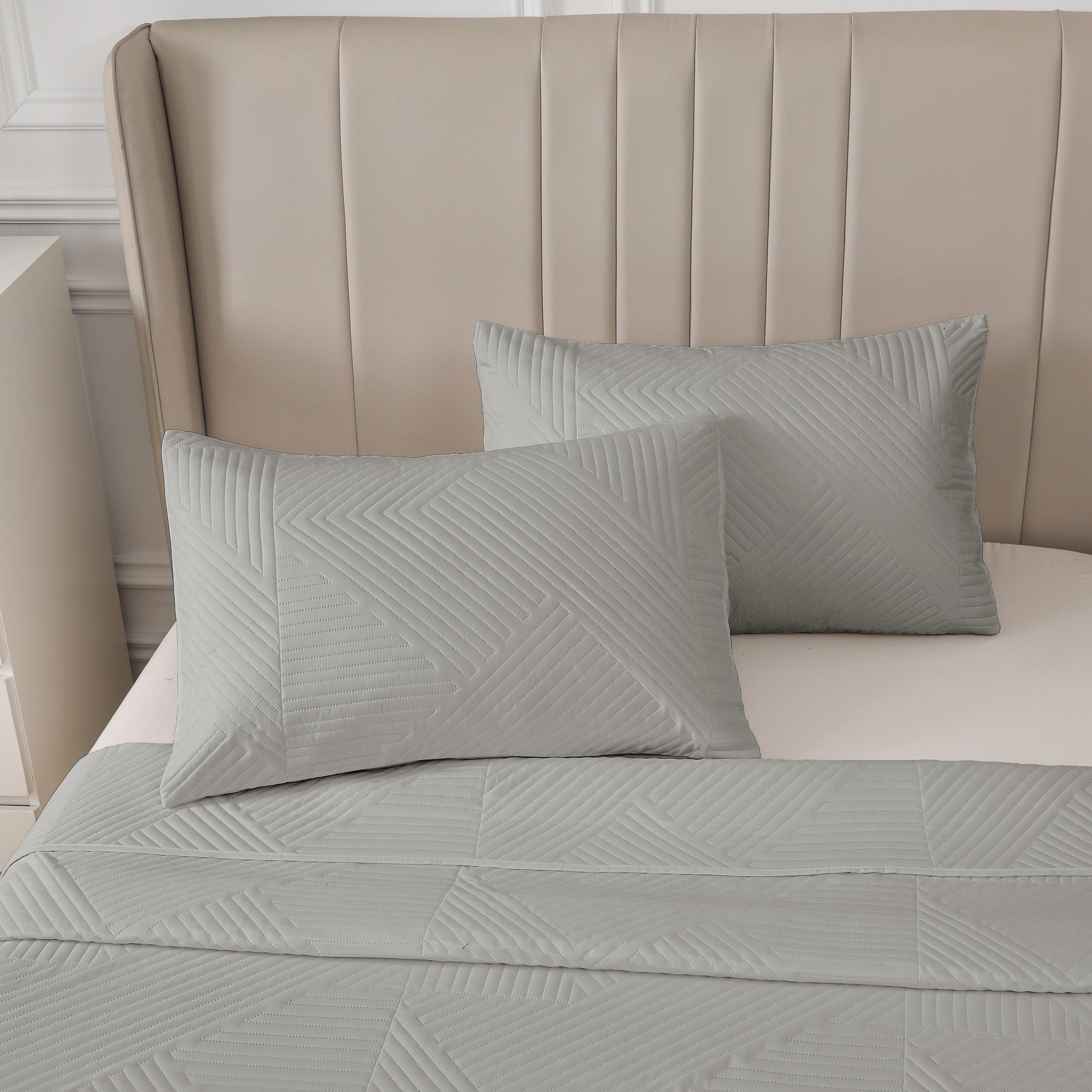 Home Fashion Geometry 3 PCS Soft Premium Bed Embossed Coverlet