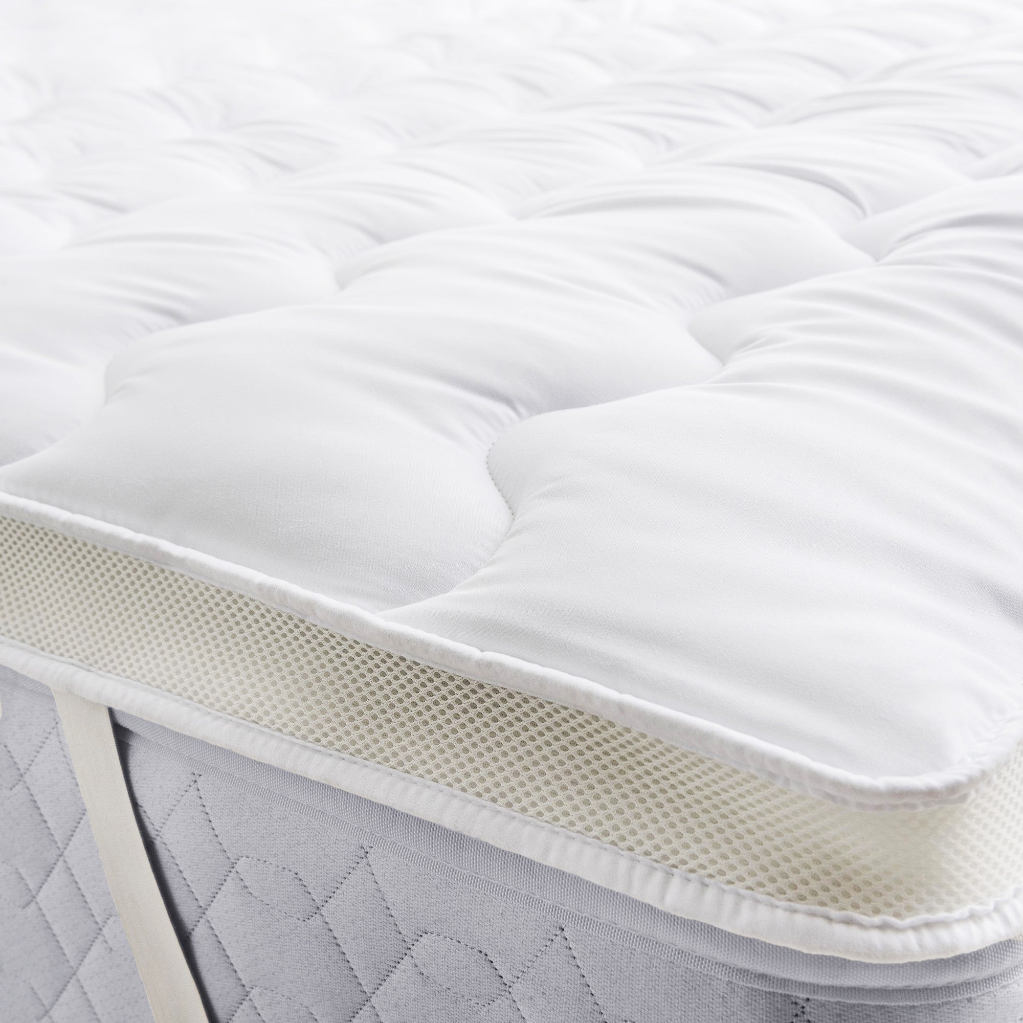 Airmax Bamboo Mattress Topper Bed 1000GSM