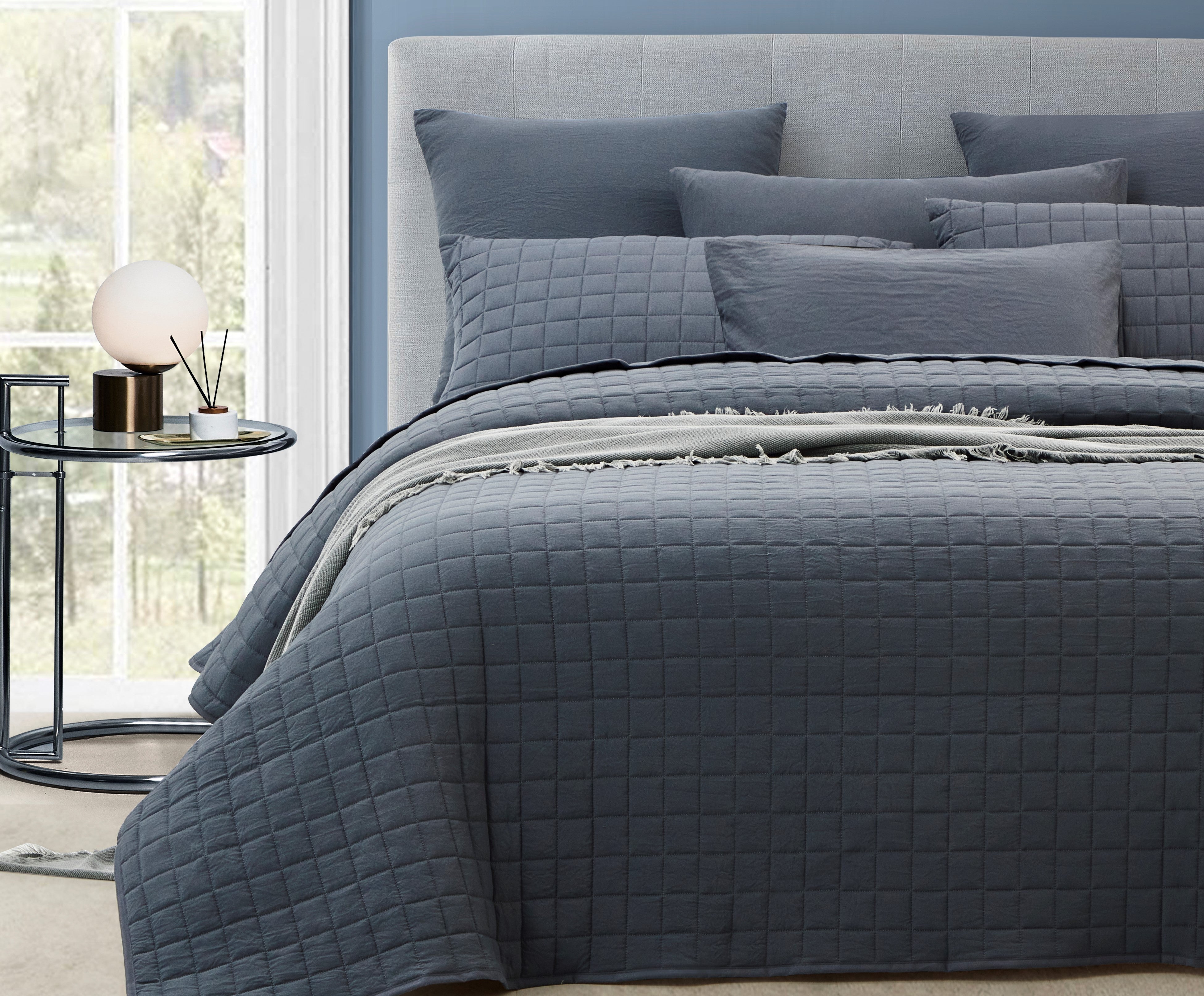 7 Piece Vintage Stone Wash Comforter/Bedspread/Coverlet Set